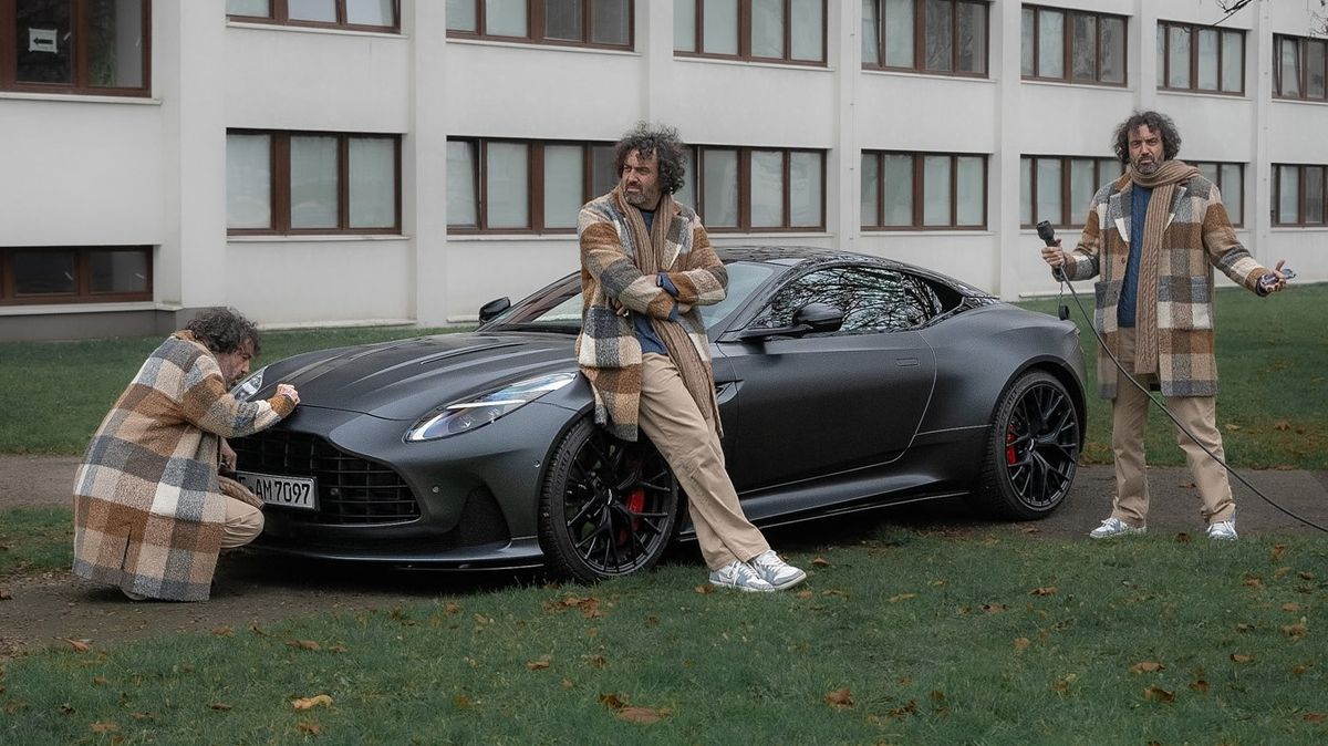 Influencer a milovník technologií Petr Mára je i zapálený autíčkář. S Teslou má nedořešený vztah, první auto se mu po roce rozbilo